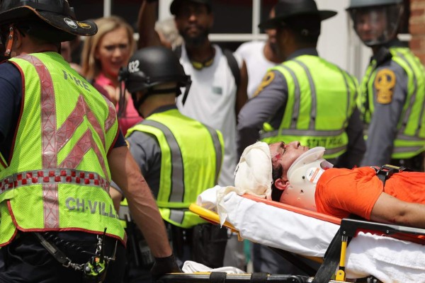 Las fotos más impactantes que dejó el ataque racista en Charlottesville, Virginia, Estados Unidos