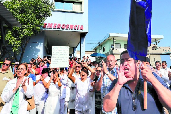 Precariedad reaviva conflicto entre empleados e interventores
