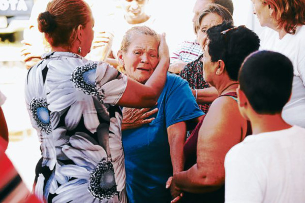 Por no pagar 'impuesto de guerra” matan a taxista