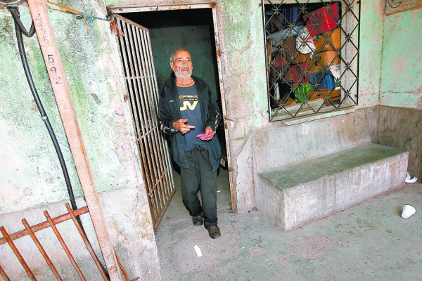 Anciano hondureño padece un eterno abuso