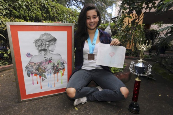 El arte y los deportes corren por sus venas