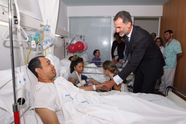 Terroristas abatidos en Barcelona llevaban falsos cinturones explosivos