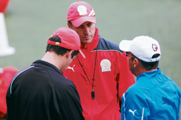 Donis Escober va por su título número 13 con Olimpia