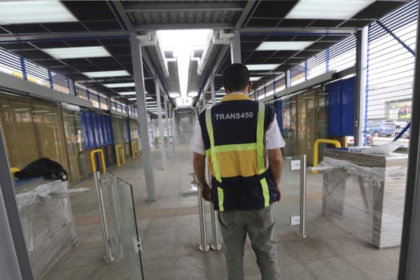 Definen sistema de recaudo y operación del metrobús