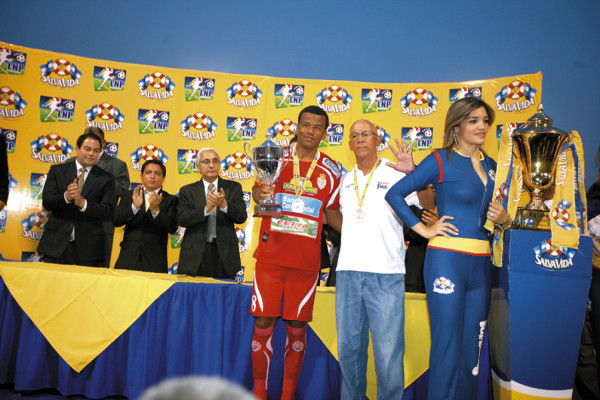 ¡Olimpia se corona tetracampeón de Honduras!