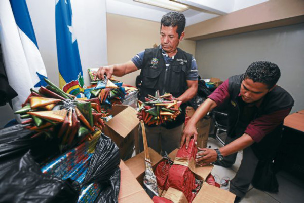 Confiscan 200 mil en pólvora