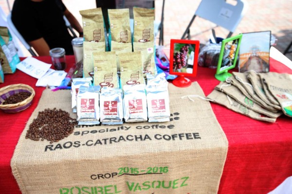 Honduras: Arte lenca engalana Parque Central de Tegucigalpa