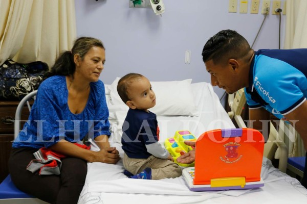 La Selección de Honduras llevó alegría a niños de la Fundación Ruth Paz&nbsp;&nbsp;