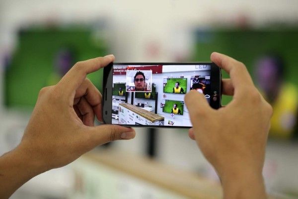 Más selfies o microvideos...