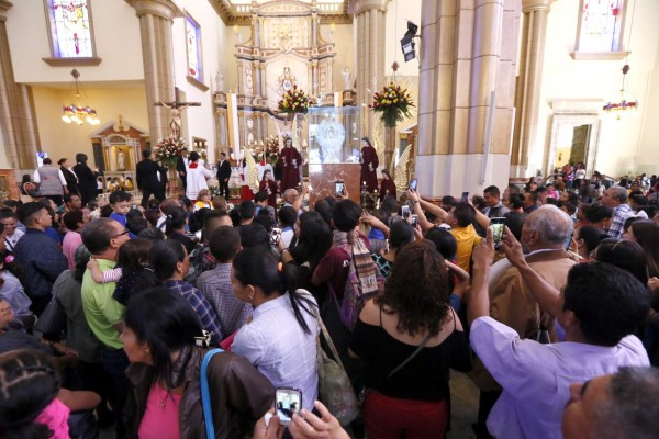 Comienza la fuerte afluencia de los devotos de Suyapa