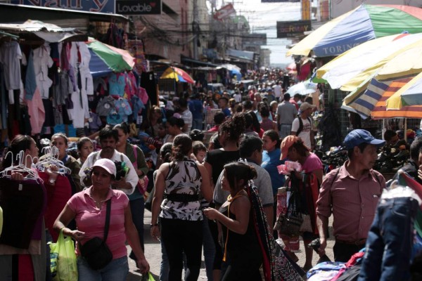 Vendedores amenazan con toma si niegan calles