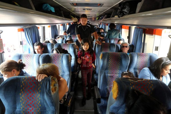 Honduras: Abarrotadas terminales de buses por salida de veraneantes