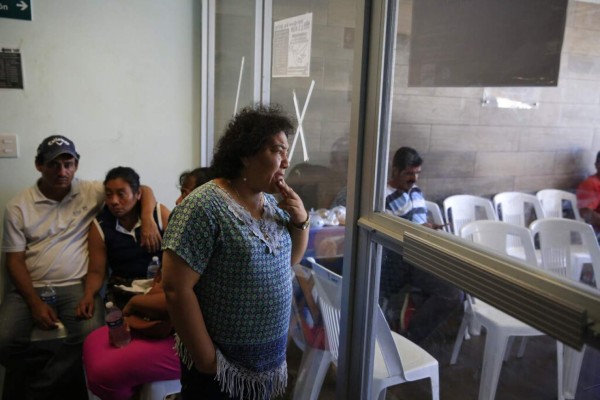 Las fuertes imágenes de la masacre en un bar en México; dejó 28 muertos