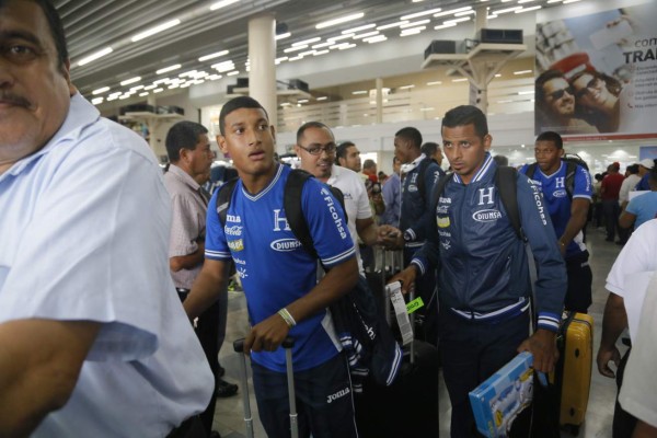 Selección de Honduras llega tras bochorno en Uncaf
