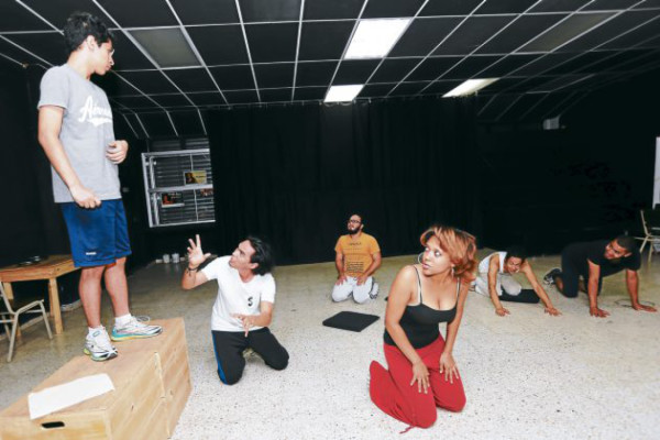 Sea parte de 'El viaje de Pedro el afortunado” con el Teatro Memorias