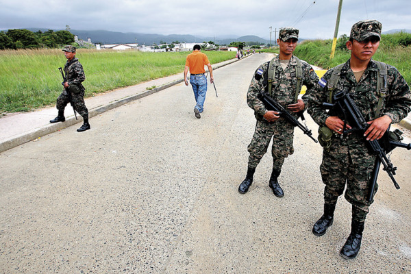 Autoridades se preguntan cómo ingresan armas a la PN