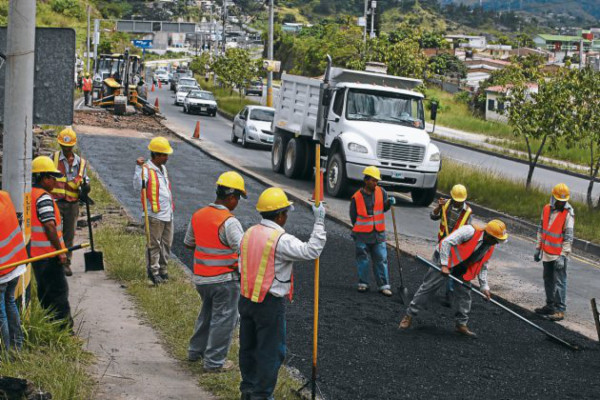 Continúan rehabilitación de dos sectores del anillo periférico