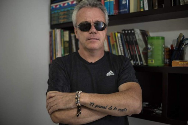 Exsicario de Pablo Escobar se mete en una nueva polémica en Colombia