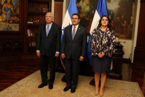 Embajadores de Canadá, Nicaragua, Egipto y Reino Unido presentan cartas credenciales al presidente Juan Orlando Hernández