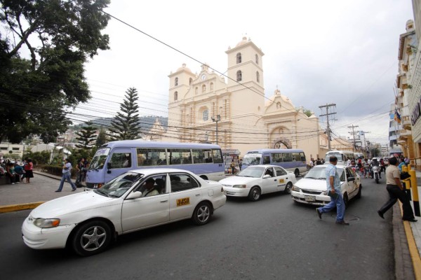 Con un 70% califican la gestión de Asfura