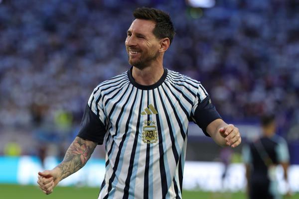 Doble récord de Messi, héroe de Argentina, Vozinha cumple su sueño y tristeza en Cabo Verde