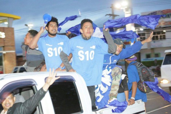 FOTOS: Nacionalistas celebran la 'Caravana de la Victoria' en Honduras