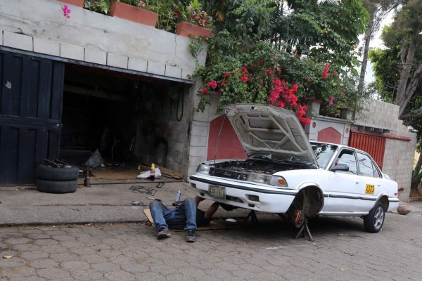 Pondrán orden a dueños de talleres en la capital de Honduras