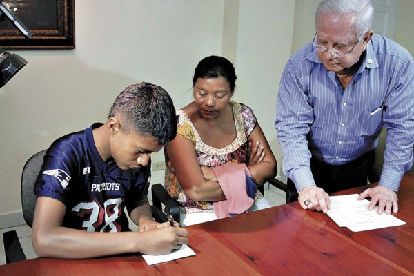 JOH dará recompensa para capturar a asesinos de guardia