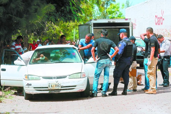Bajo investigación crímenes de taxistas