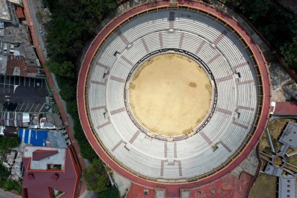 Un mundo sin gente: 19 imágenes aéreas de ciudades casi vacías por Covid-19