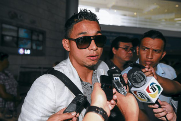 Emilio Izaguirre viaja a Europa para la pretemporada con el Celtic