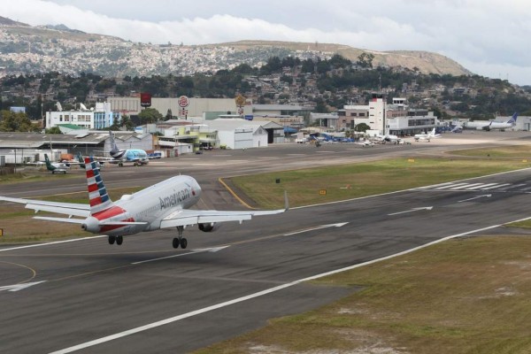 Los aeropuertos más peligrosos del mundo y cómo Toncontín está a punto de salir de la lista (FOTOS)