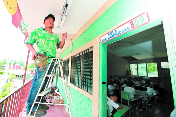 Transformación total de escuela Las Américas