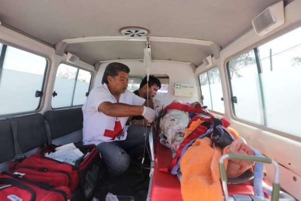 Las imágenes de la brutal colisión en la carretera al sur que dejó a nueve heridos