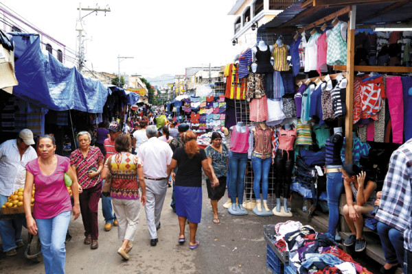 Actividad comercial crecerá un 30 por ciento en Navidad