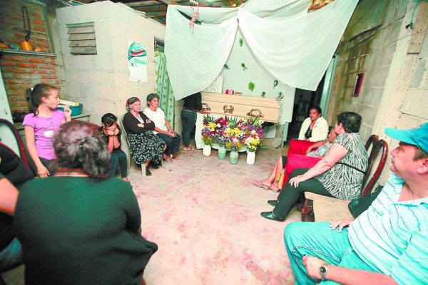 Con profundo dolor despiden a 'Misa”, el taxista fallecido por las lluvias