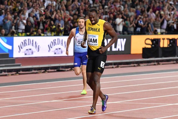 Las tristes imágenes de la lesión de Usain Bolt en Londres 2017