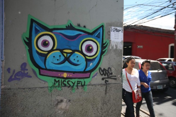 Alcaldía ofrece taller grafitero