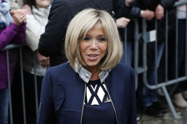 La historia de amor de Emmanuel y Brigitte Macron, la nueva pareja presidencial de Francia