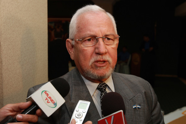 Gobierno está lanzando cortina de humo