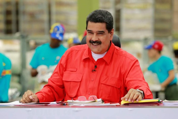 Maduro acusa a Parlamento de intento de 'golpe de Estado'&nbsp;