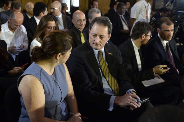 Cancillería acusa a Donald Trump de amenazar a Venezuela