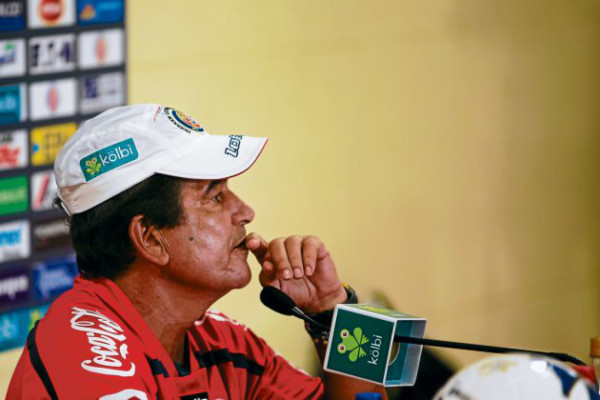 Pinto llamó payasos a varios periodistas mexicanos