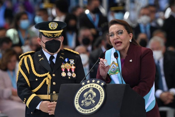 Las imágenes más emotivas de Xiomara Castro como la nueva presidenta de Honduras