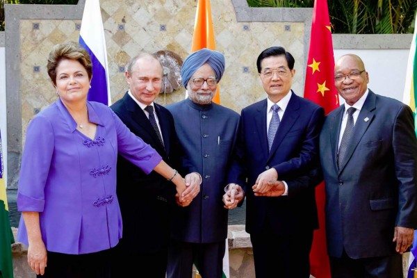 Los BRICS crearán banco propio