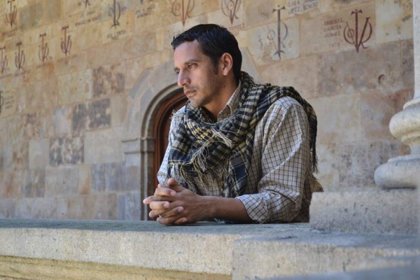 'Detrás de la sed”, nuevo poemario de Néstor Ulloa