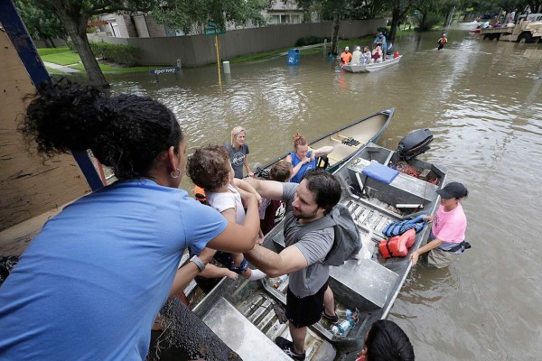 Los estragos que provocó Harvey en 10 impactantes imágenes