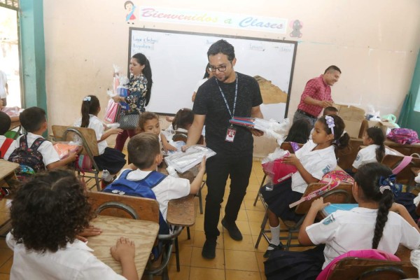 La Maratón del Saber se estaciona en Agua Zarca
