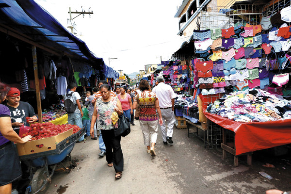 Actividad comercial crecerá un 30 por ciento en Navidad