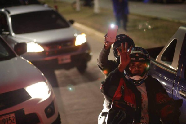 FOTOS: Nacionalistas celebran la 'Caravana de la Victoria' en Honduras